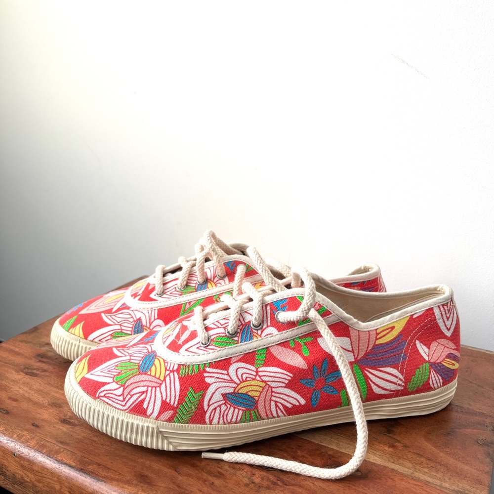 Startas canvas sneakers from Anthropologie Size 9 US / 40 Euro handmade, vegan